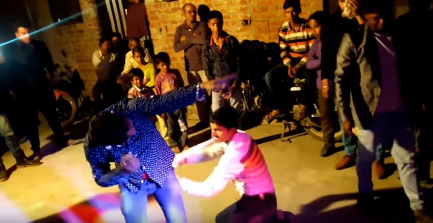 Funny Nagin Dance Video of Indian Marriage Party Funny Nagin Dance Video of Indian Marriage Party