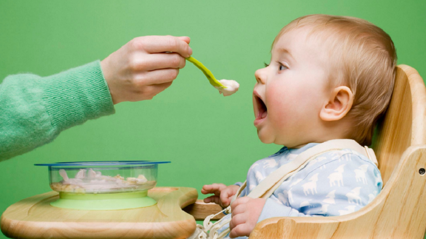 How To Make Homemade Baby Food In 5 Minutes For 4 To 6 month old Baby How To Make Homemade Baby Food In 5 Minutes For 4 To 6 month old Baby